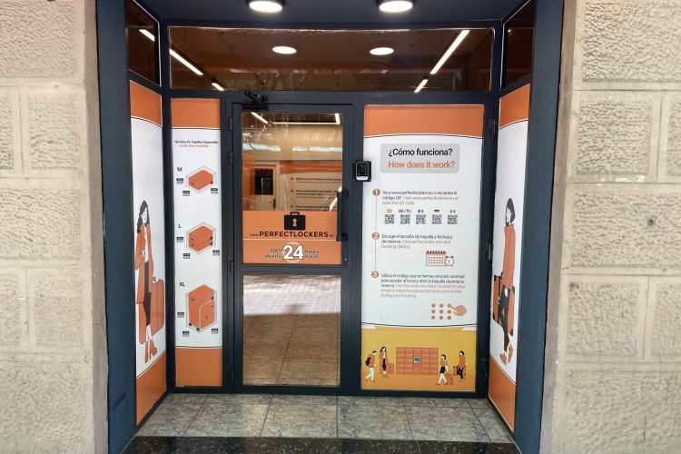 Secure luggage storage lockers near Sagrada Familia in Barcelona by Perfect Lockers