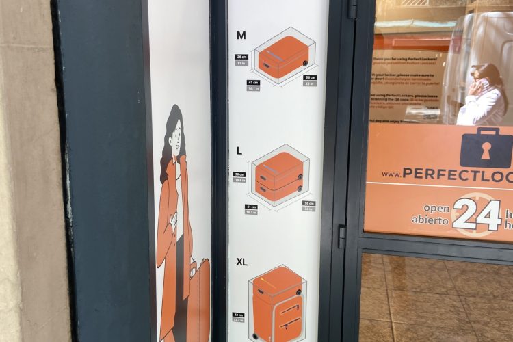 Secure luggage lockers near me Sagrada Familia in Barcelona by Perfect Lockers
