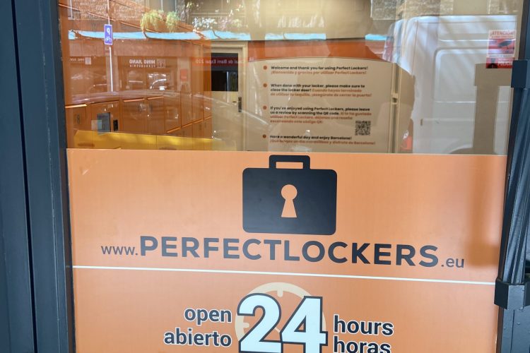 Secure luggage lockers near Sagrada Familia in Barcelona by Perfect Lockers